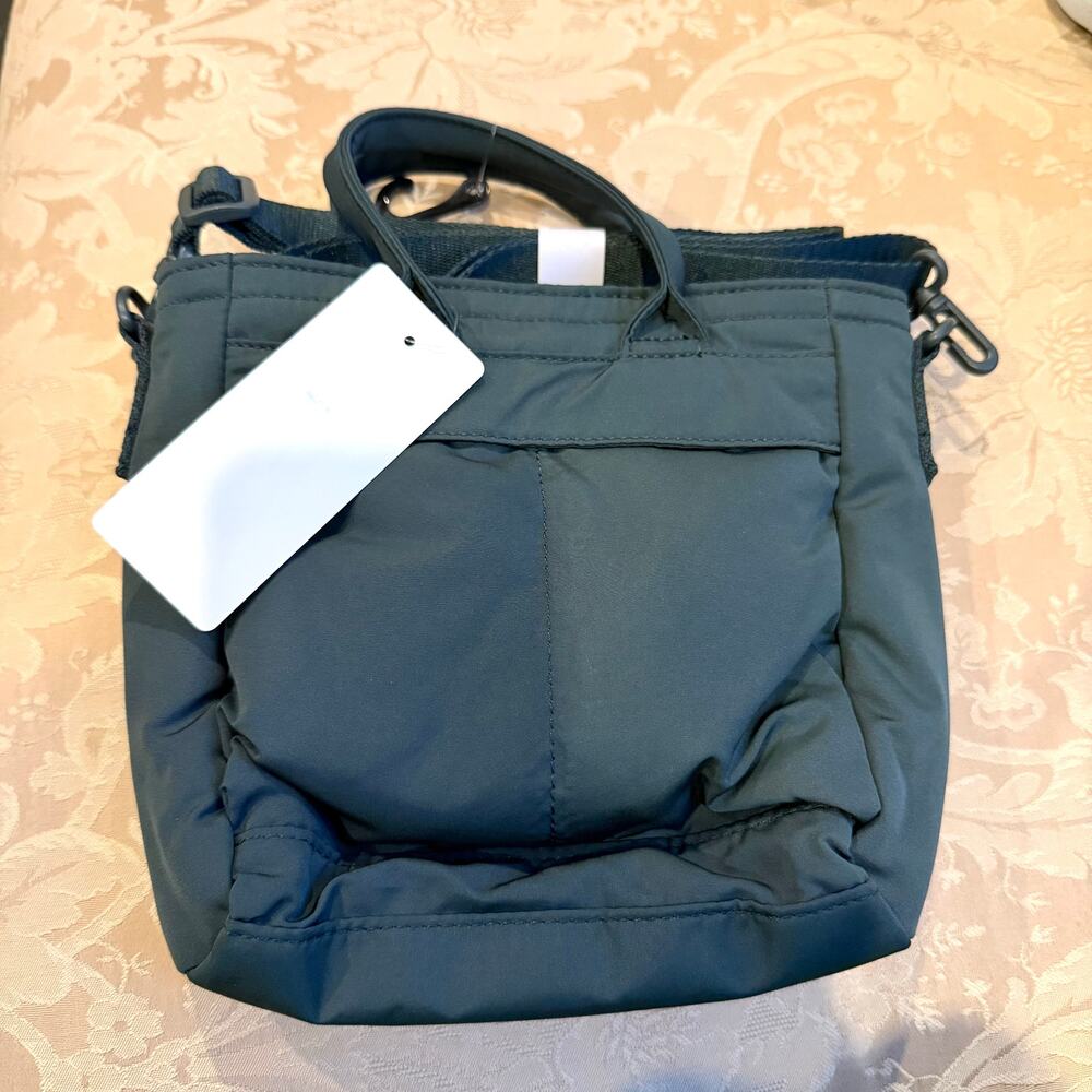 Uniqlo 2Way Utility Mini Bag in Dark Green - Picture 6 of 12